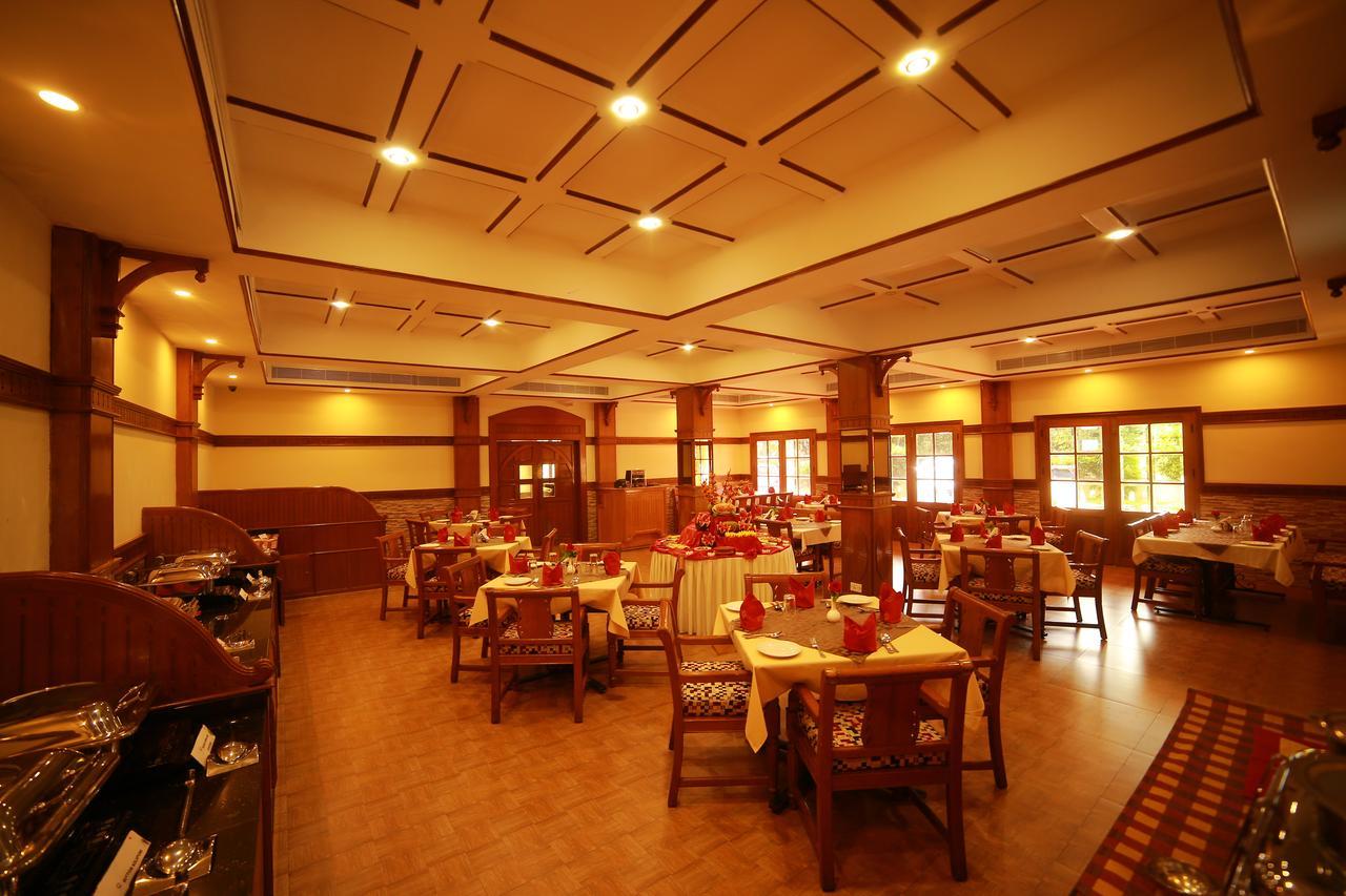 Quality Airport Hotels Nedumbassery Exterior photo