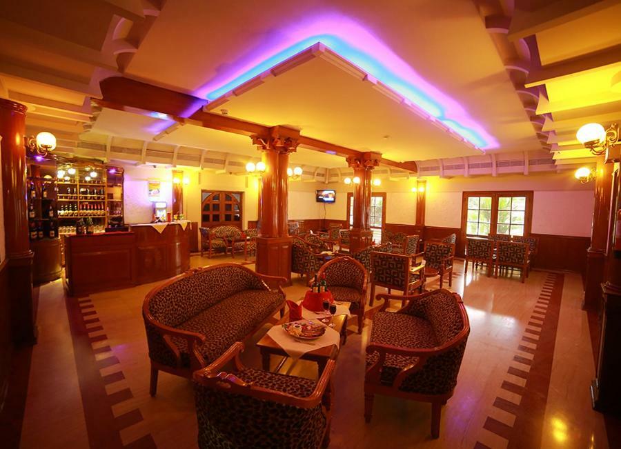 Quality Airport Hotels Nedumbassery Exterior photo